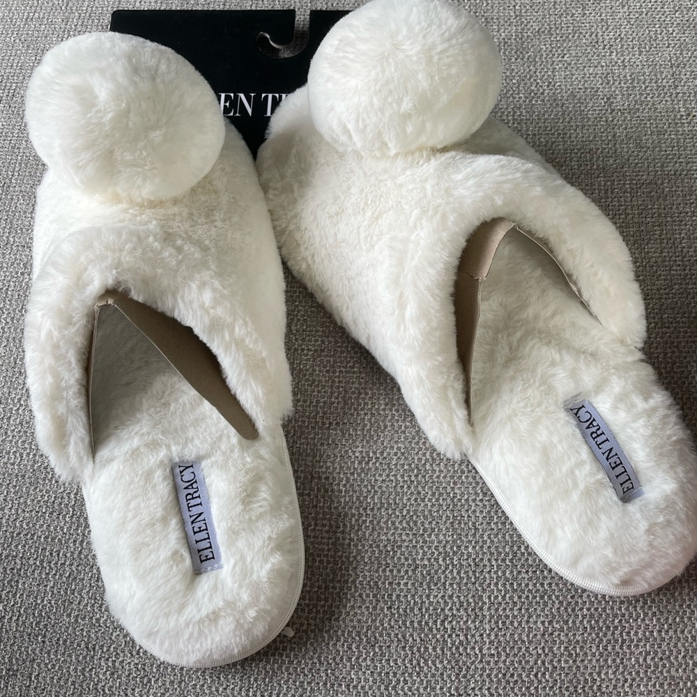 Cold Floor Cozy! Ellen Tracy Women's Cream Fuzzy Slippers